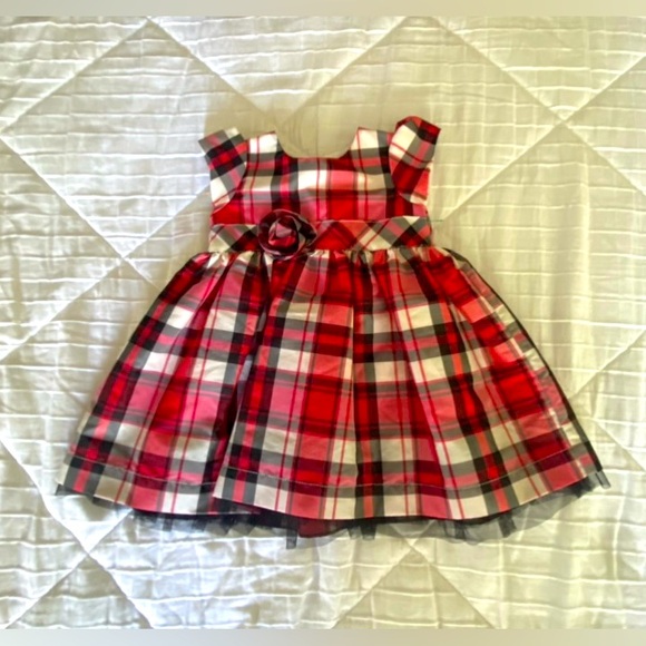 Pretty Carter”s Baby  girl Size 3 months - Picture 1 of 4